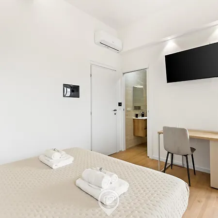Estay - Essentia Boutique 3*